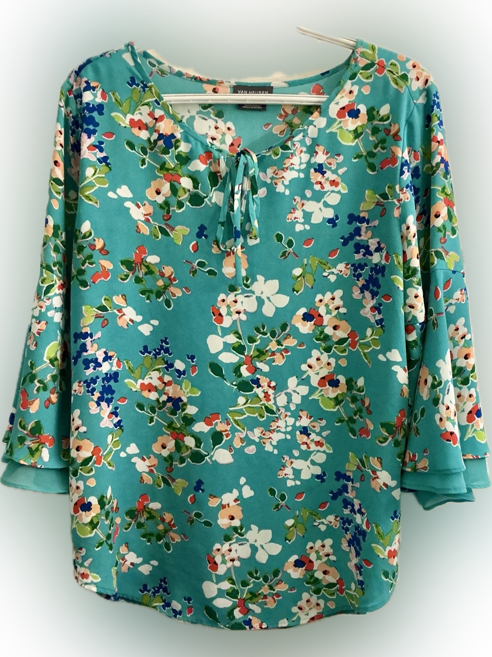 Van Heusen Floral Bell Sleeve Blouse Women’s Medium Cottagecore